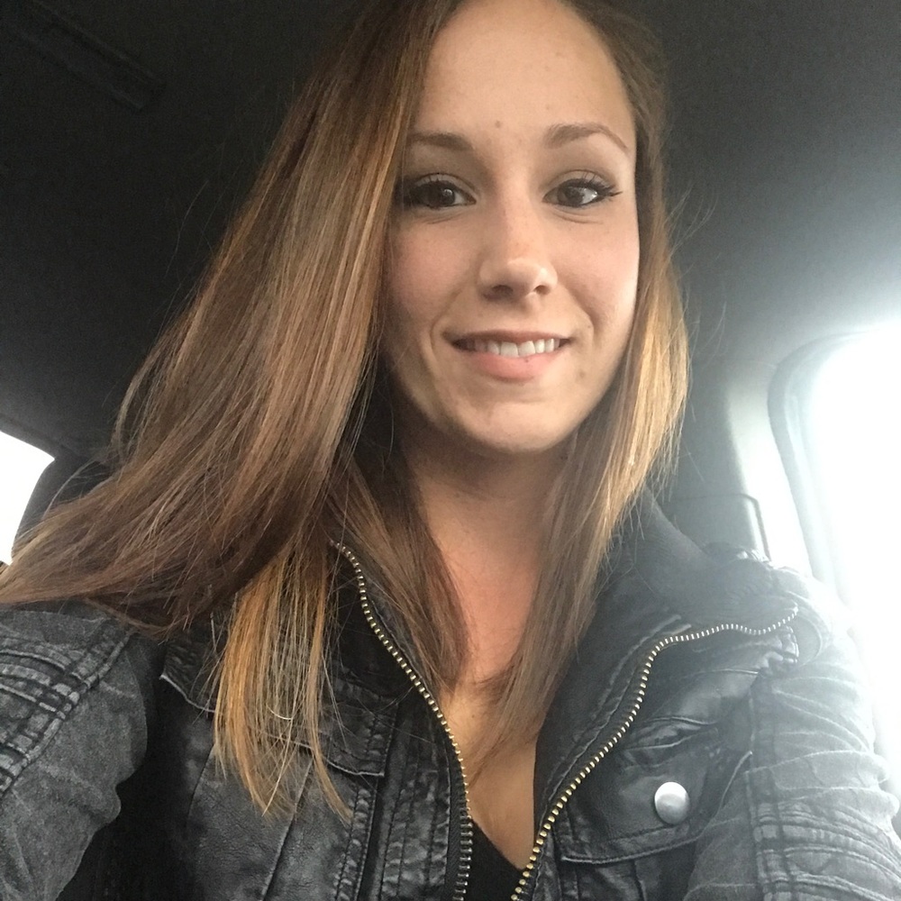 Meet your Posher, Danielle